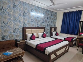 Hotel Mayank Plaza