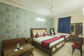 Hotel Mayank Plaza