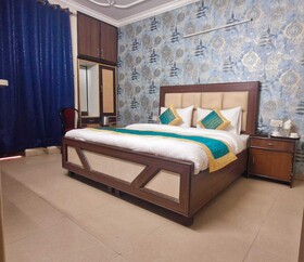 Hotel Mayank Plaza