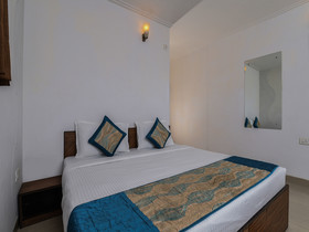 Hotel Om Paradise by OYO