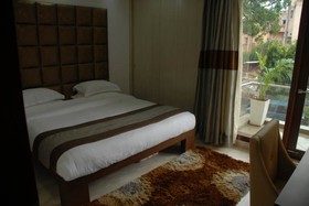 Hotel Palm Greens & Apartments