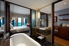 Hotel Pullman New Delhi Aerocity
