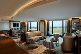 Hotel Pullman New Delhi Aerocity