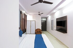 Hotel Raaso Inn Laxminagar BY Arrow