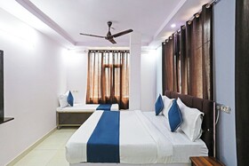 Hotel Raaso Inn Laxminagar BY Arrow
