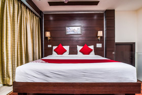 Capital O 980 Hotel Ramhan