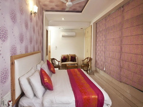Hotel River View