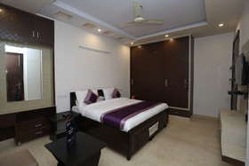 Hotel Royal India