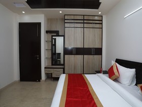Hotel Royal India