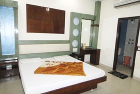 Hotel Sai Dham International