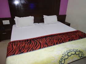 Hotel Saina International