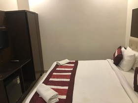 Hotel Saina International