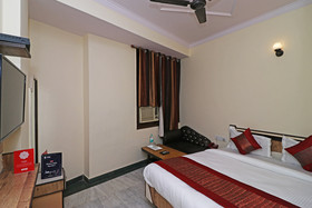Hotel Silver Shine