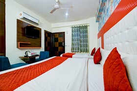 Hotel Square Plaza Near Delhi Airport