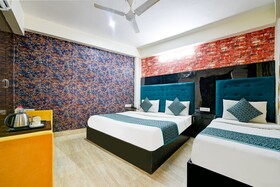 Hotel Square Plaza Near Delhi Airport