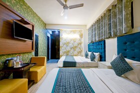 Hotel Square Plaza Near Delhi Airport