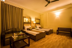Hotel Suncourt Yatri