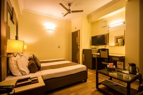Hotel Suncourt Yatri