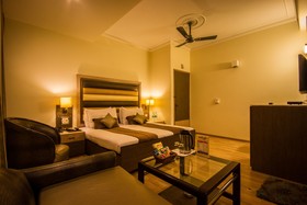 Hotel Suncourt Yatri
