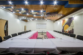 Hotel Suncourt Yatri