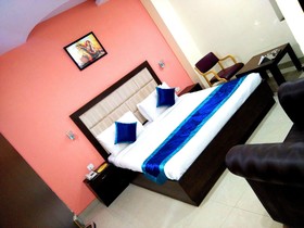 Hotel The RTS