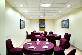 Hotel TJS Royale