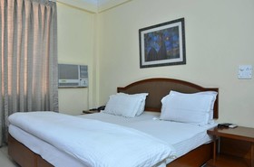 Hotel Tourist Deluxe