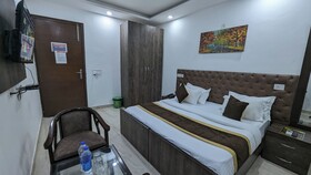 Hotel Aron By The Premium Villa