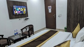 Hotel Aron By The Premium Villa