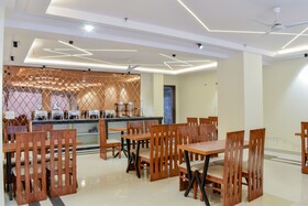 Hotel Yash Palace