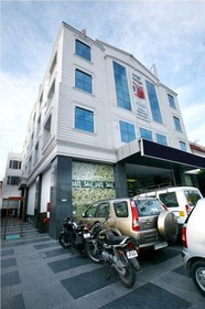 Karon Hotels - Lajpat Nagar