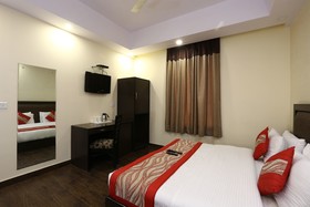 Hotel Rupam Kingston Park