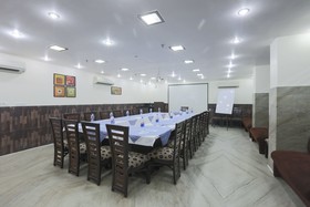 Hotel Rupam Kingston Park