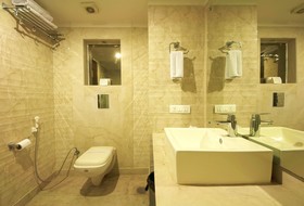 Le ROI Delhi Hotel