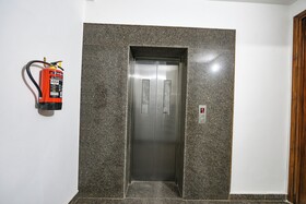 Luxe 8 Stayz By FabHotel