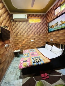 Manali Hotel By GRB