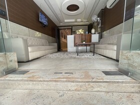 Hotel Arch Suites