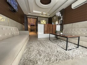Hotel Arch Suites
