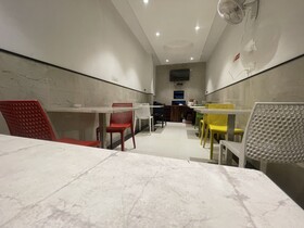 Hotel Arch Suites