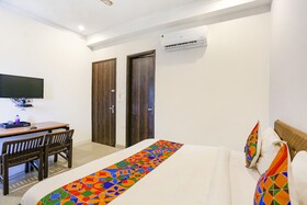 Novel Suites By FabHotel