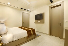 Opo Hotel Dior