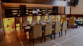 Plutos Hotel
