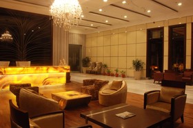 Plutos Hotel