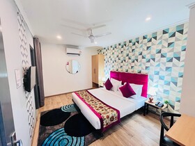 Qotel Chattarpur