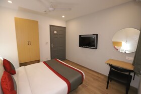 Qotel Hotel La Serene Gagan Vihar