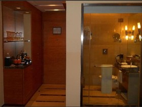 Radisson Blu Marina Connaught Place