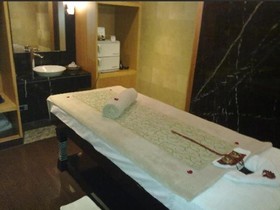Radisson Blu Marina Connaught Place