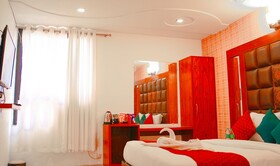 Roomshala Hotel Ambrosia