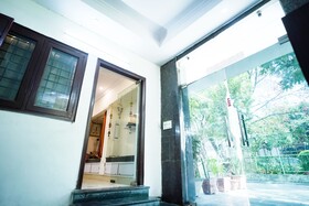 Roomshala Hotel Oscar