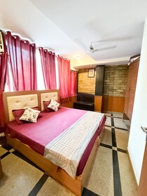 Roomshala Hotel Silver Inn